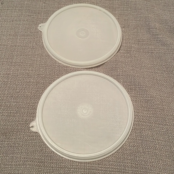 Tupperware Lot of 2 Replacement C Lids in Great Condition - Picture 4 of 4
